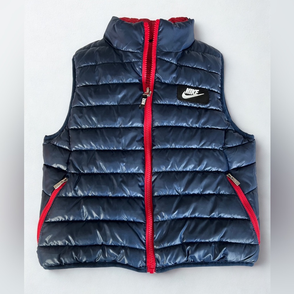 Nike Navy and Red Reversible Puffer Vest Size 7/L
